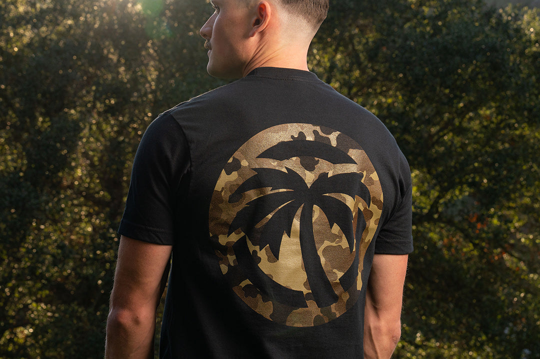 Heat Wave Visual Fleck Camo T-shirt on male model