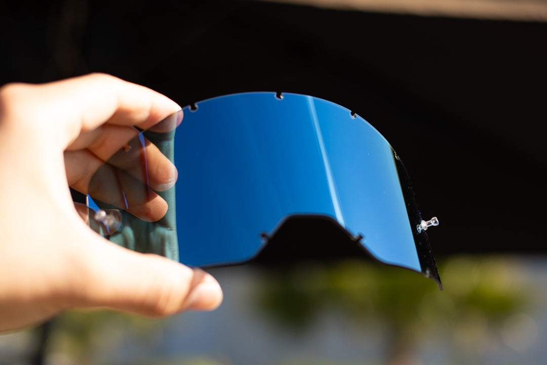 Heat Wave Visual MXG-250 Goggle Replacement lens in galaxy blue.