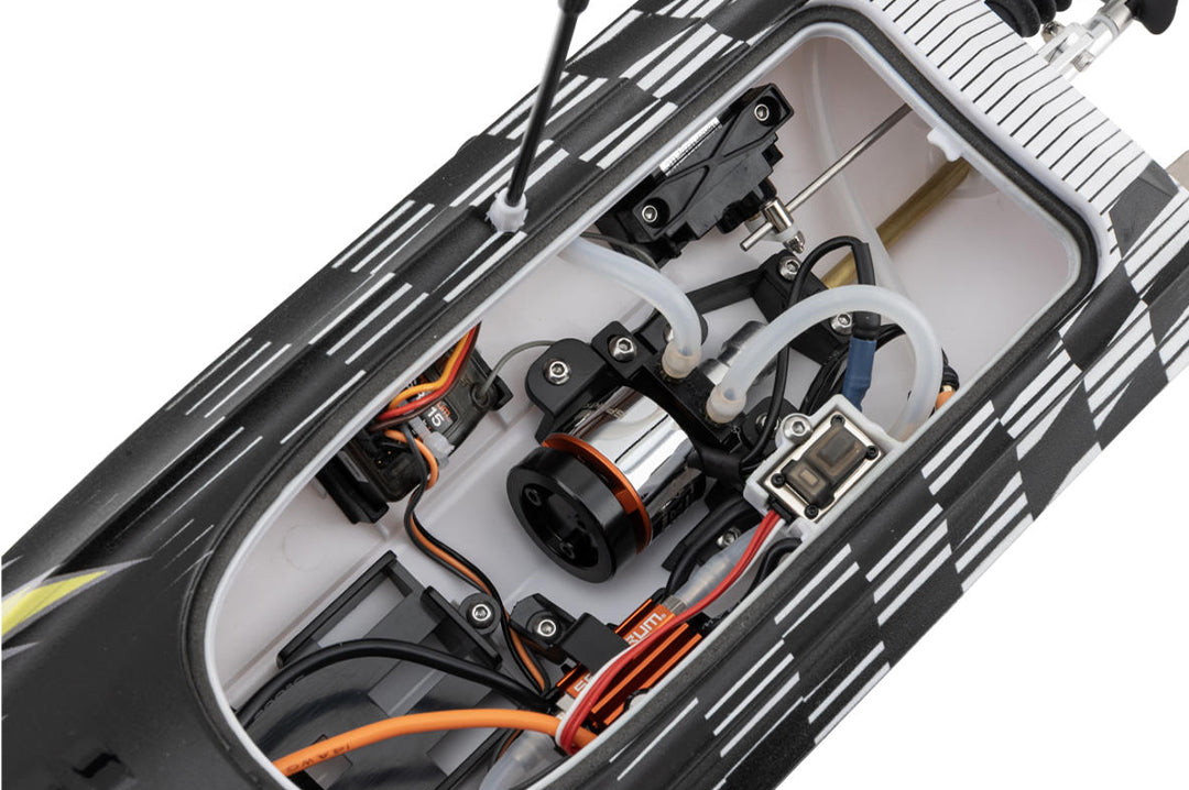 Heat Wave X Horizon Hobby Recoil 2 Remote Controlled Boat - 18 Inch